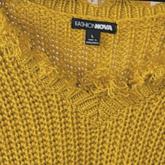 Fashion Nova Sweater - Picture 6 of 6